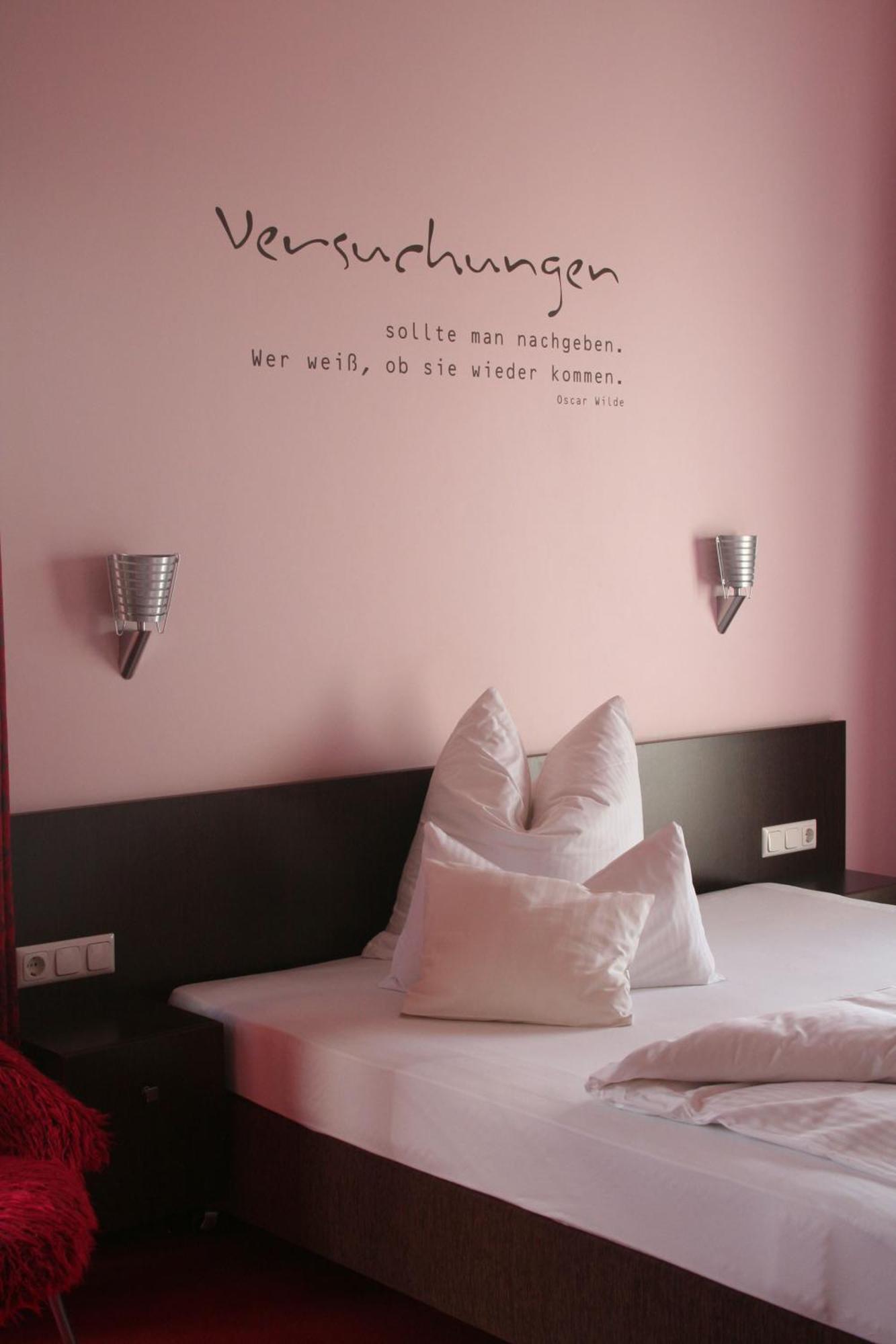 Mein Schlosshotel Хойзенщам Стая снимка