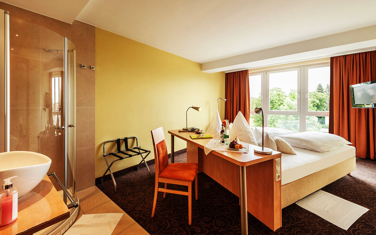 Mein Schlosshotel Хойзенщам Екстериор снимка